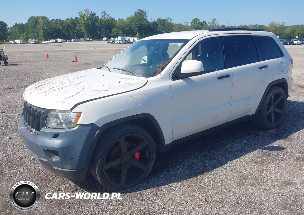 2011 Jeep Grand Cherokee Laredo VIN:1J4RR4GT4BC527068 - 2