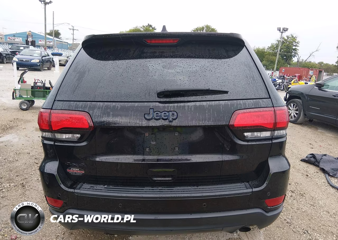 2018 Jeep Grand Cherokee Upland 4X4 VIN:1C4RJFAG5JC502036 - 17