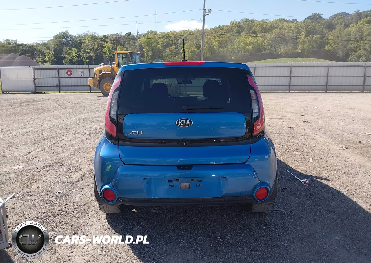 2015 Kia Soul + VIN:KNDJP3A57F7219422 - 17