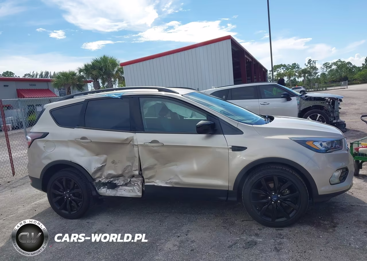 2018 Ford Escape Se VIN:1FMCU0GD8JUD14656 - 13