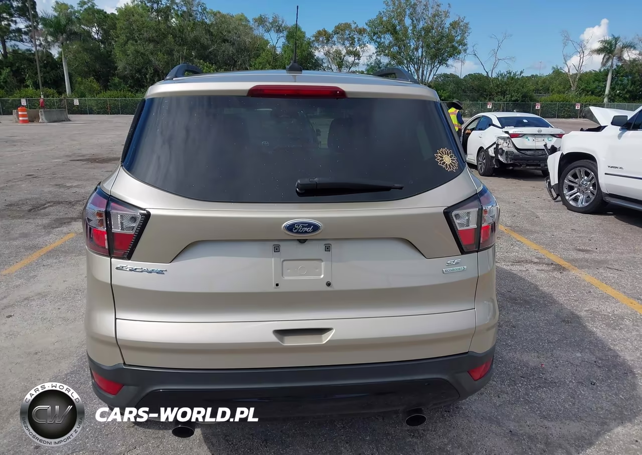 2018 Ford Escape Se VIN:1FMCU0GD8JUD14656 - 16