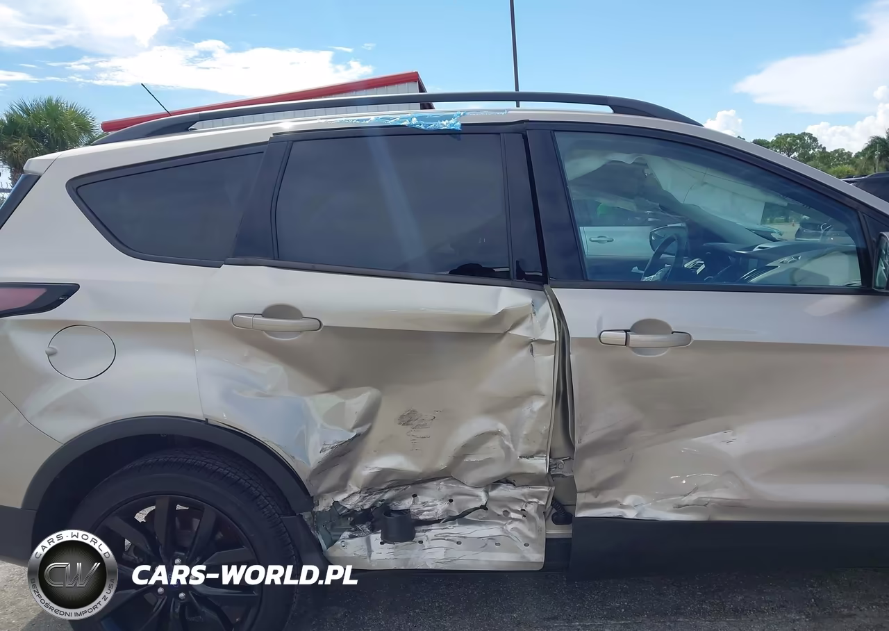 2018 Ford Escape Se VIN:1FMCU0GD8JUD14656 - 6