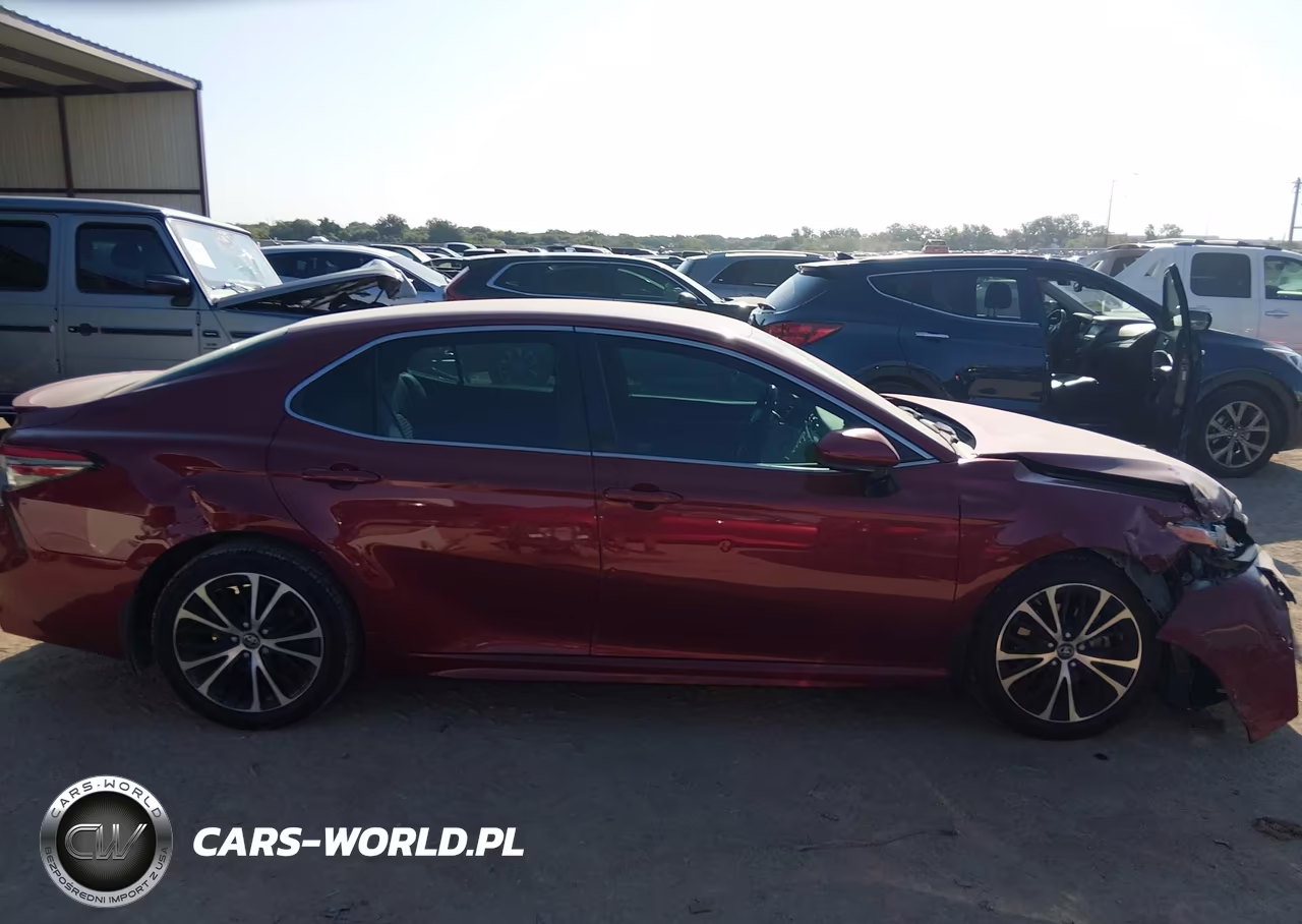2018 Toyota Camry Se VIN:4T1B11HK5JU613805 - 13