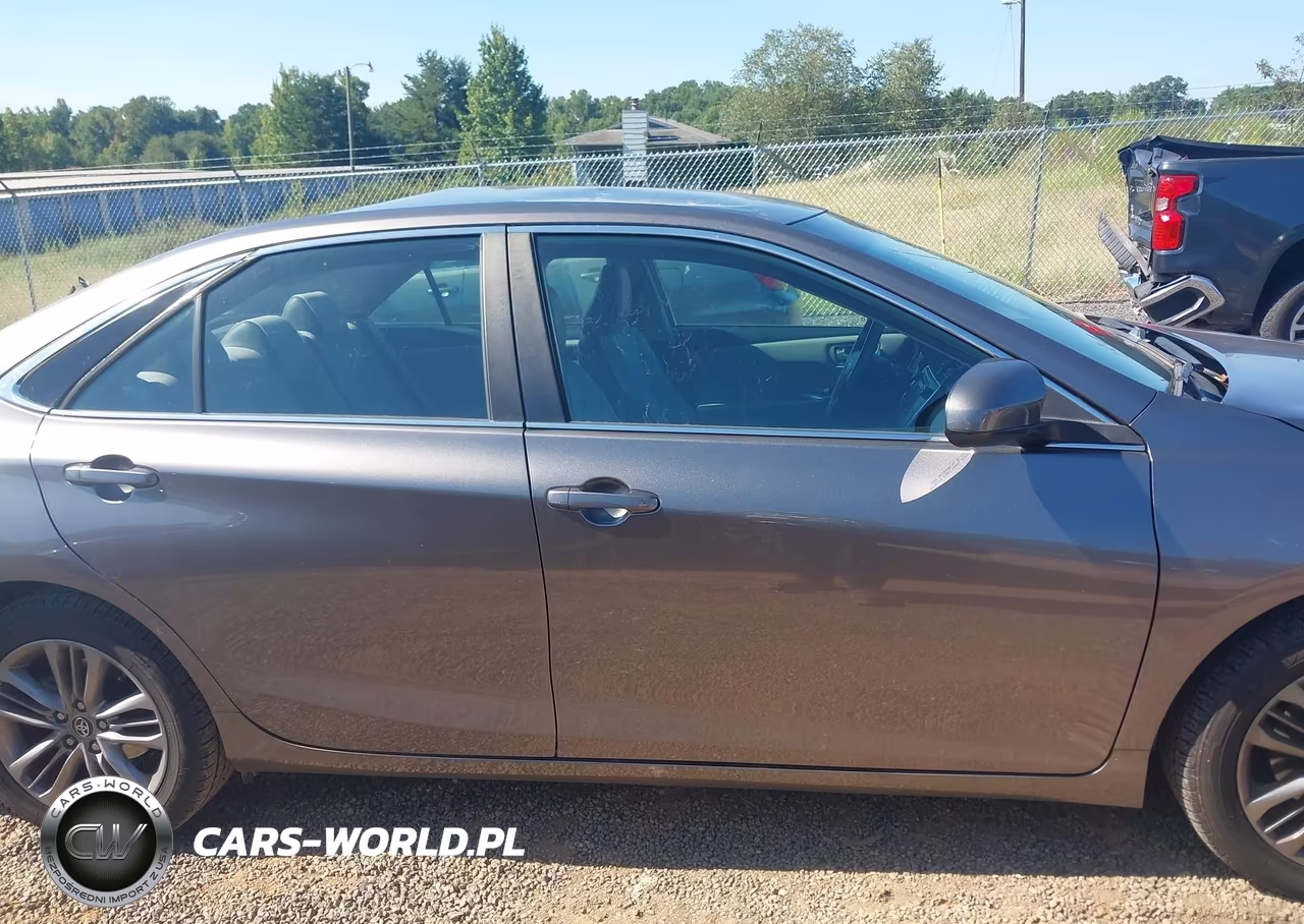 2017 Toyota Camry Se VIN:4T1BF1FK8HU641015 - 13