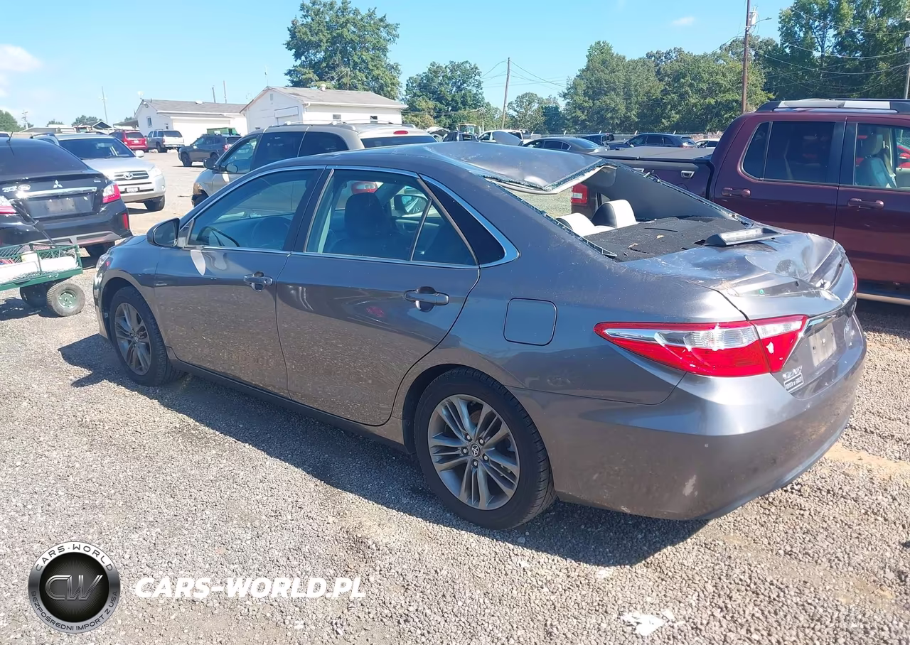 2017 Toyota Camry Se VIN:4T1BF1FK8HU641015 - 3