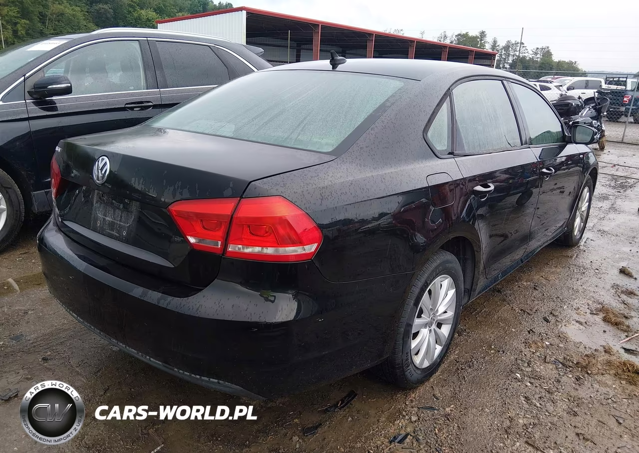 2013 Volkswagen Passat 2.5L Wolfsburg Edition VIN:1VWAP7A37DC149038 - 4