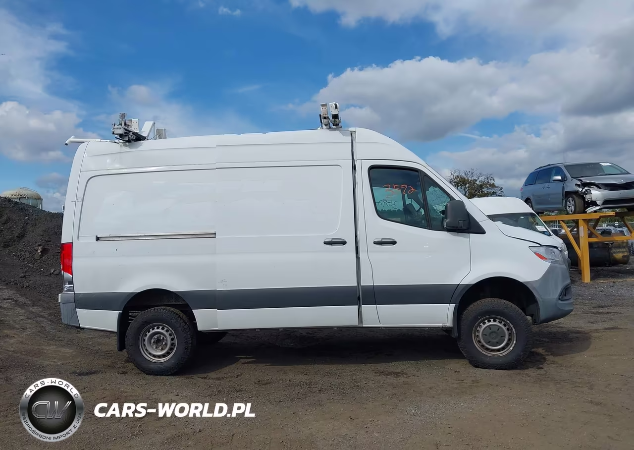 2019 Mercedes-Benz Sprinter 2500 Standard Roof V6 VIN:WD3FF0CD3KT007060 - 14