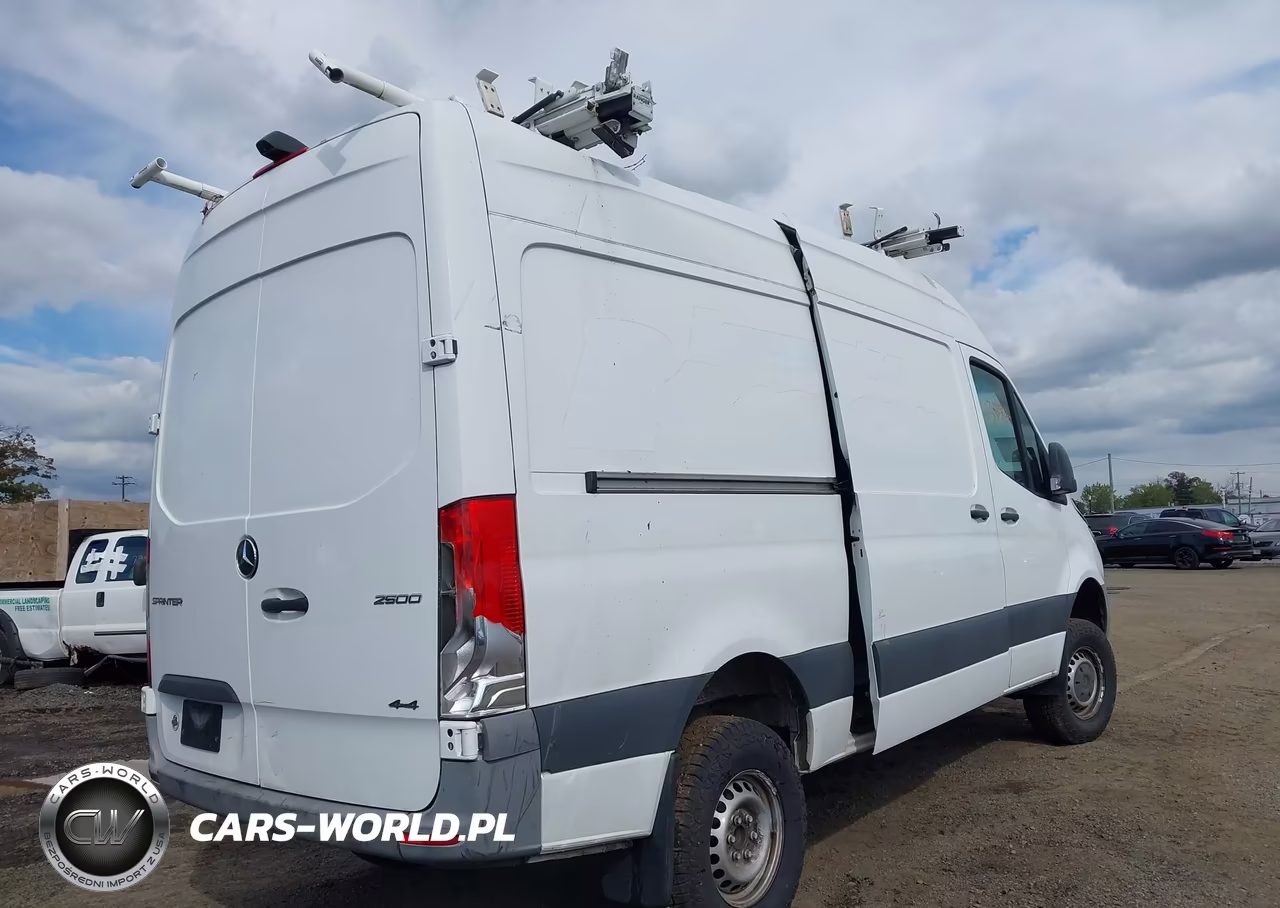 2019 Mercedes-Benz Sprinter 2500 Standard Roof V6 VIN:WD3FF0CD3KT007060 - 18