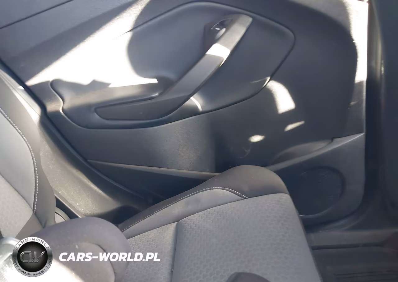 2018 Ford Escape Se VIN:1FMCU9GD5JUD57808 - 8