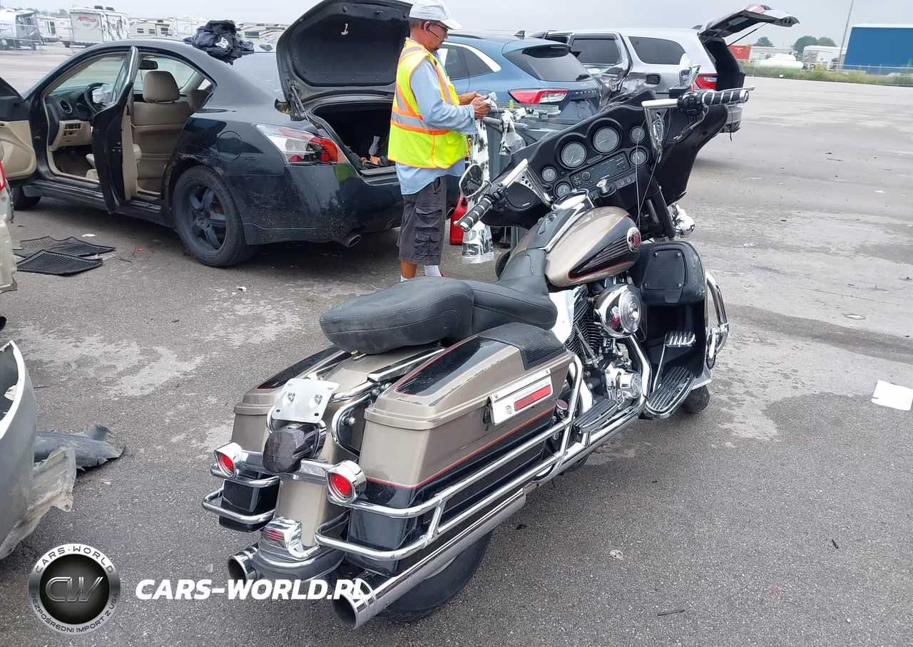 2004 Harley-Davidson Flhtcui VIN:1HD1FCW134Y606306 - 4