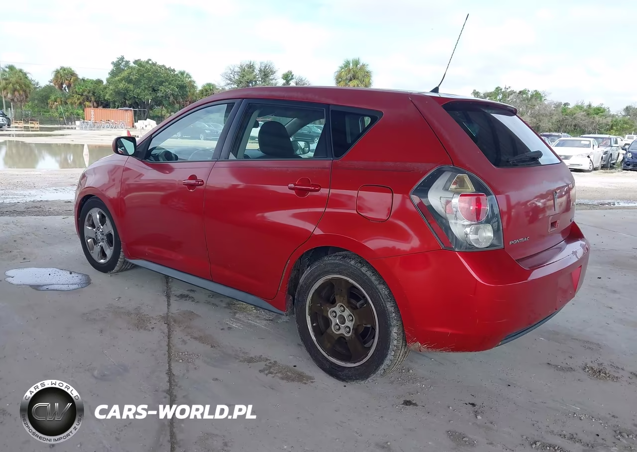 2010 Pontiac Vibe VIN:5Y2SP6E0XAZ403447 - 3
