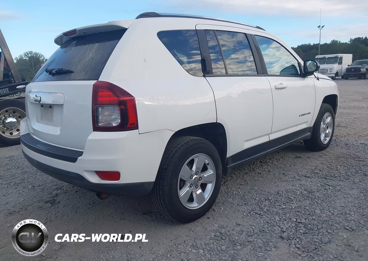 2014 Jeep Compass Sport VIN:1C4NJCBAXED505263 - 4