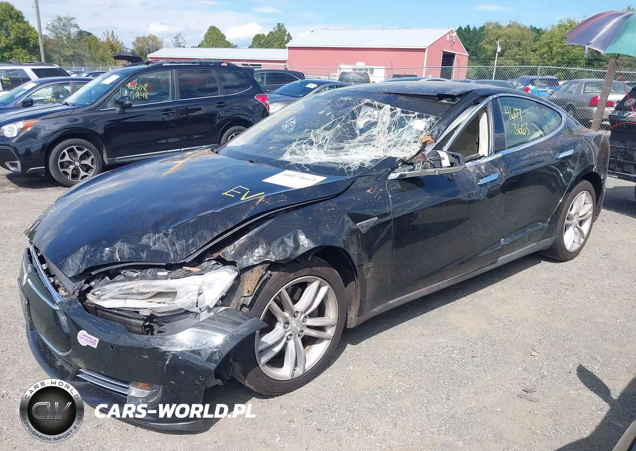 2015 Tesla Model S 60-70-85 VIN:5YJSA1E11FF118436 - 2