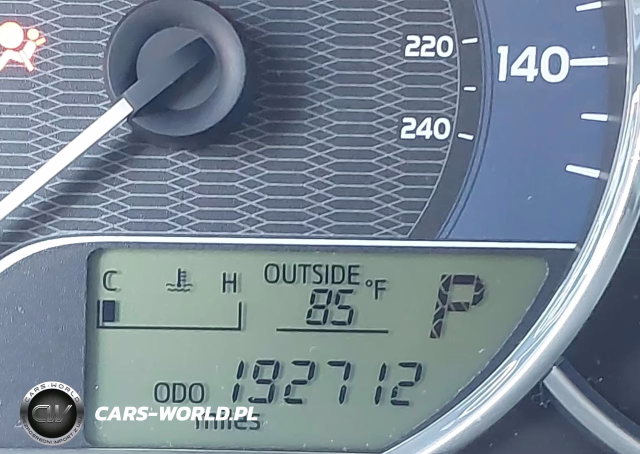 2015 Toyota Corolla Le VIN:2T1BURHE9FC435163 - 15
