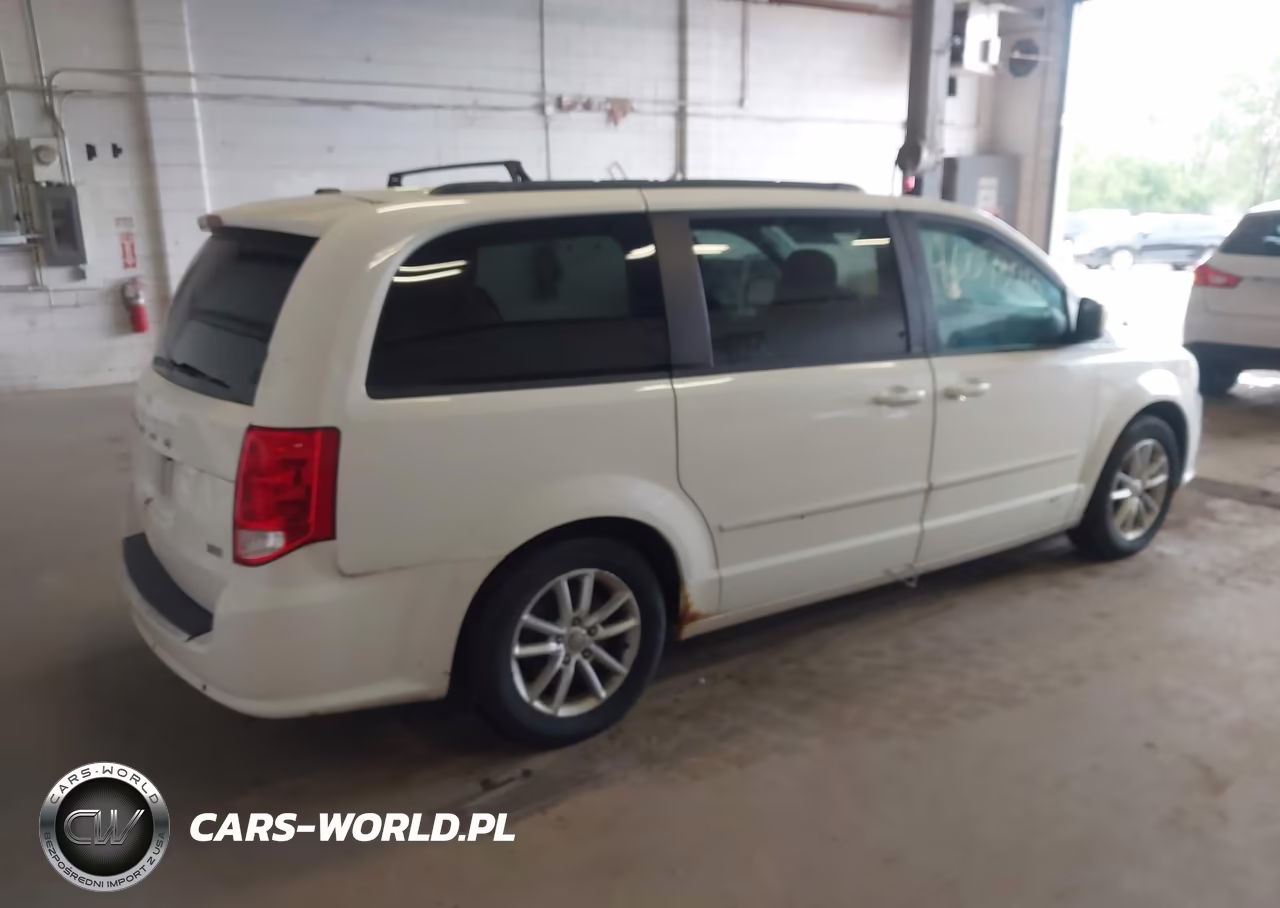 DODGE GRAND CARA VIN:2C4RDGCG2DR772086 - 4