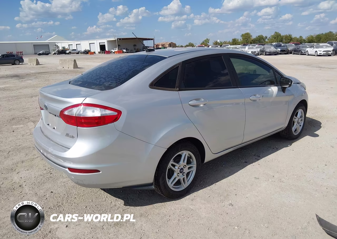 2019 Ford Fiesta Se VIN:3FADP4BJ8KM122704 - 4