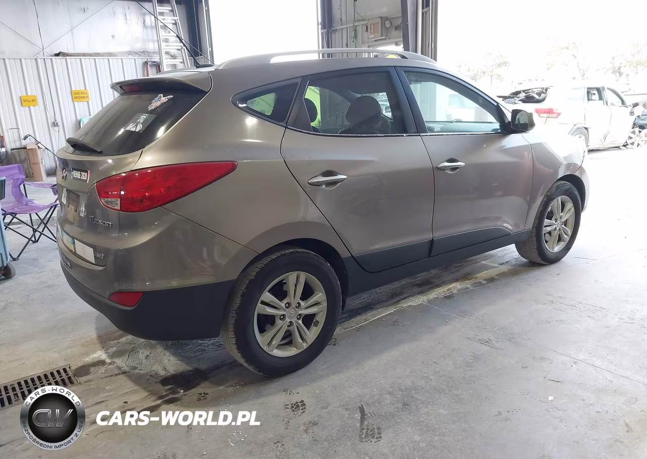 2010 Hyundai Tucson Gls VIN:KM8JUCAC6AU095639 - 4