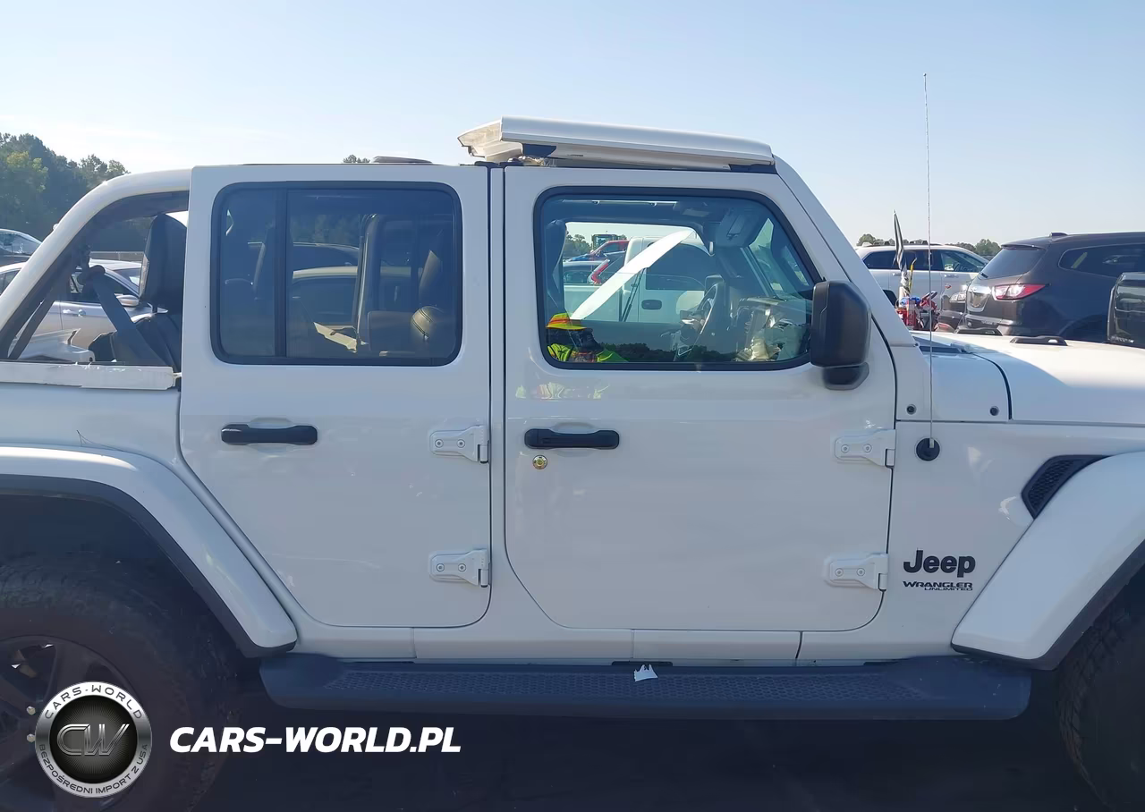 2020 Jeep Wrangler Unlimited Sahara Altitude 4X4 VIN:1C4HJXEN4LW191517 - 13
