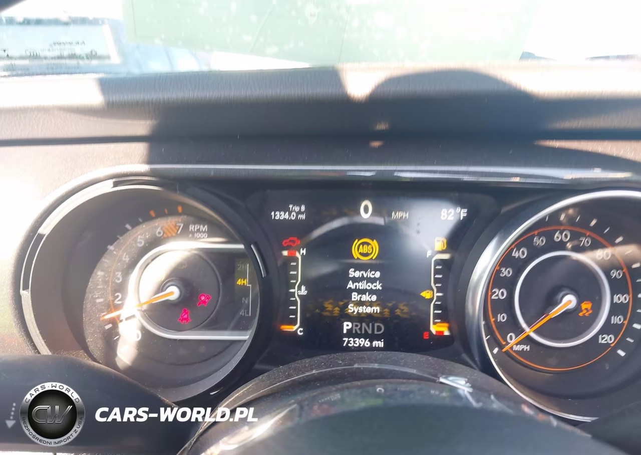 2020 Jeep Wrangler Unlimited Sahara Altitude 4X4 VIN:1C4HJXEN4LW191517 - 7