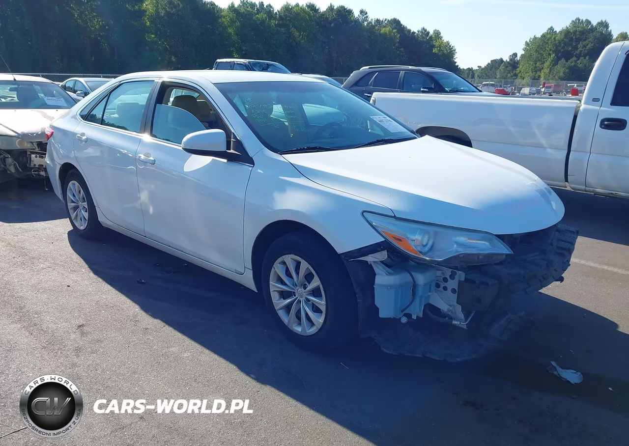 2016 Toyota Camry Le
