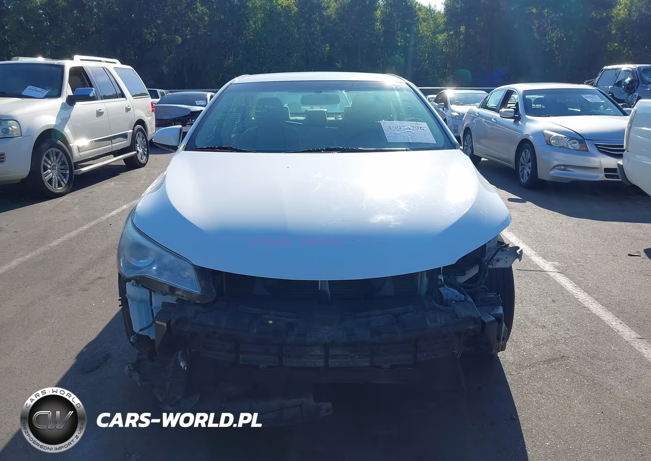 2016 Toyota Camry Le VIN:4T4BF1FK9GR553255 - 12