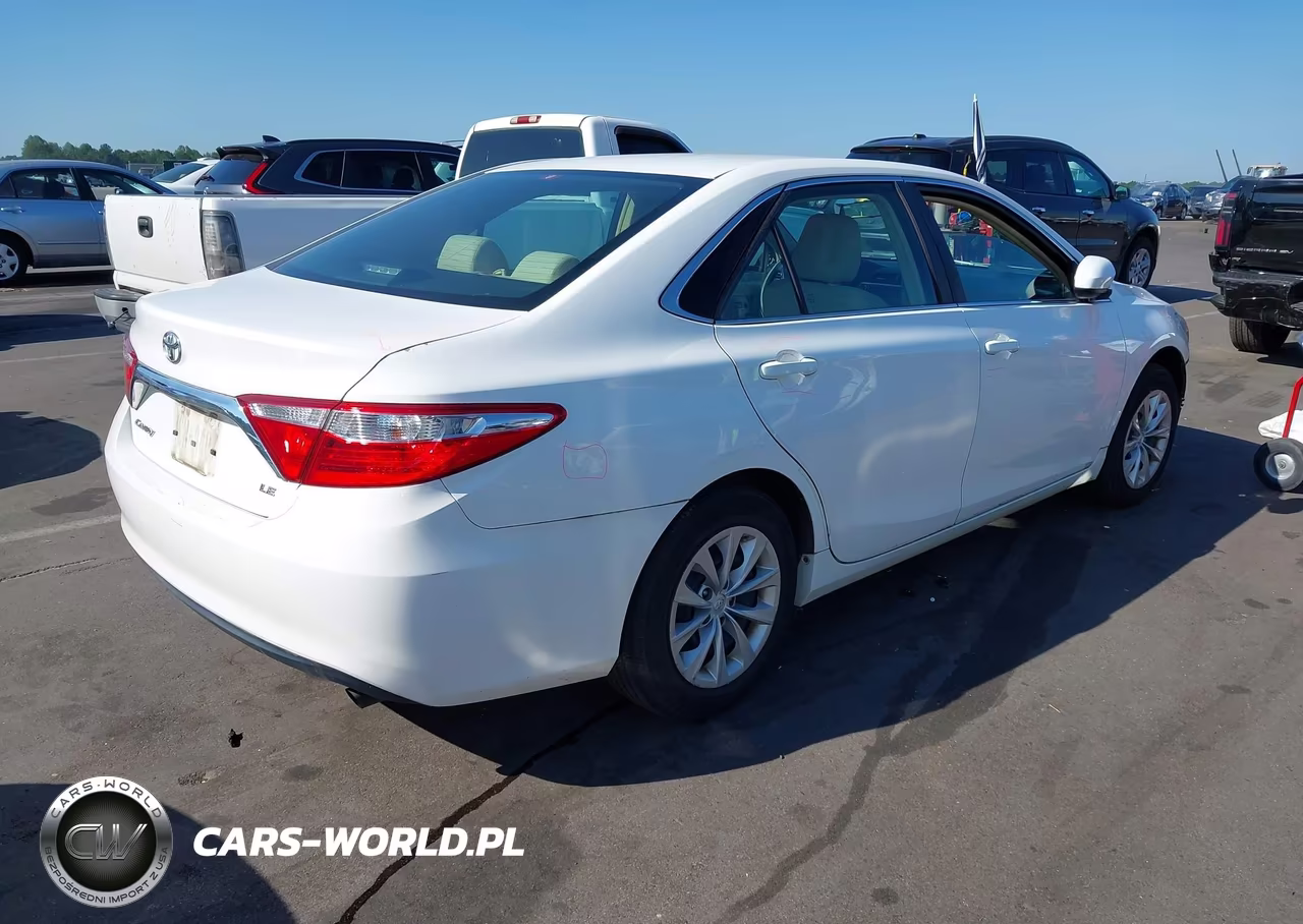 2016 Toyota Camry Le VIN:4T4BF1FK9GR553255 - 4