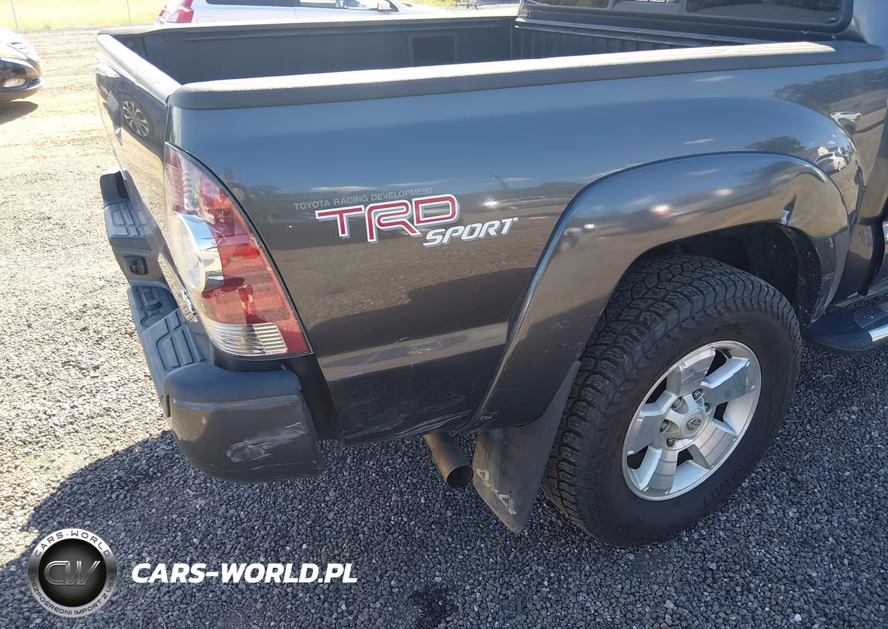 2011 Toyota Tacoma Base V6 VIN:3TMLU4EN6BM074990 - 6