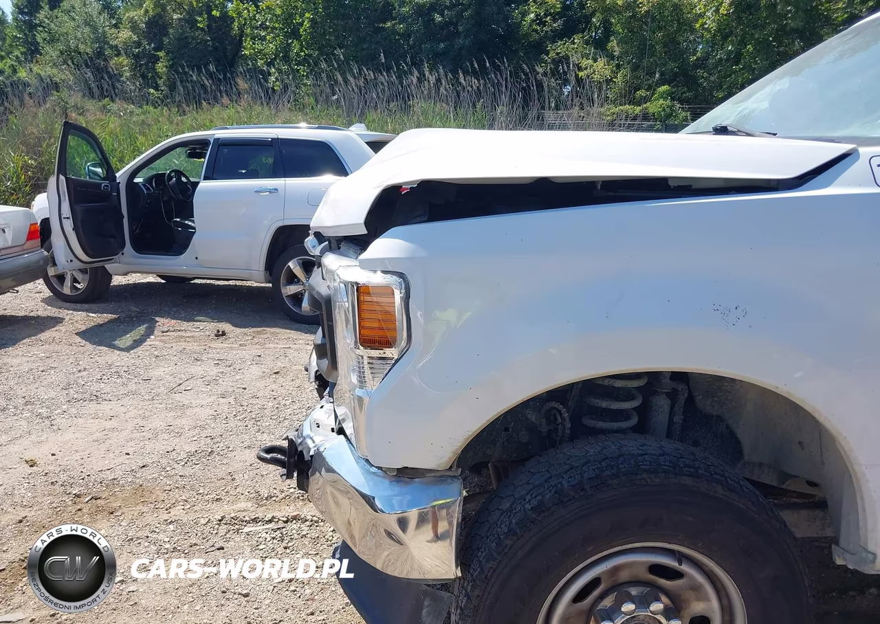 2020 Ford F-350 Chassis Xl VIN:1FD8W3F66LED51240 - 21