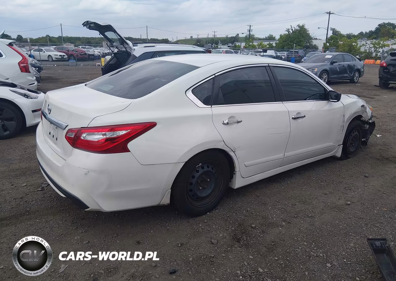 2016 Nissan Altima 2.5 S VIN:1N4AL3AP6GN349224 - 4
