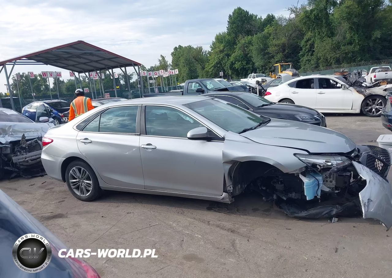 2017 Toyota Camry Se VIN:4T1BF1FK5HU785783 - 14