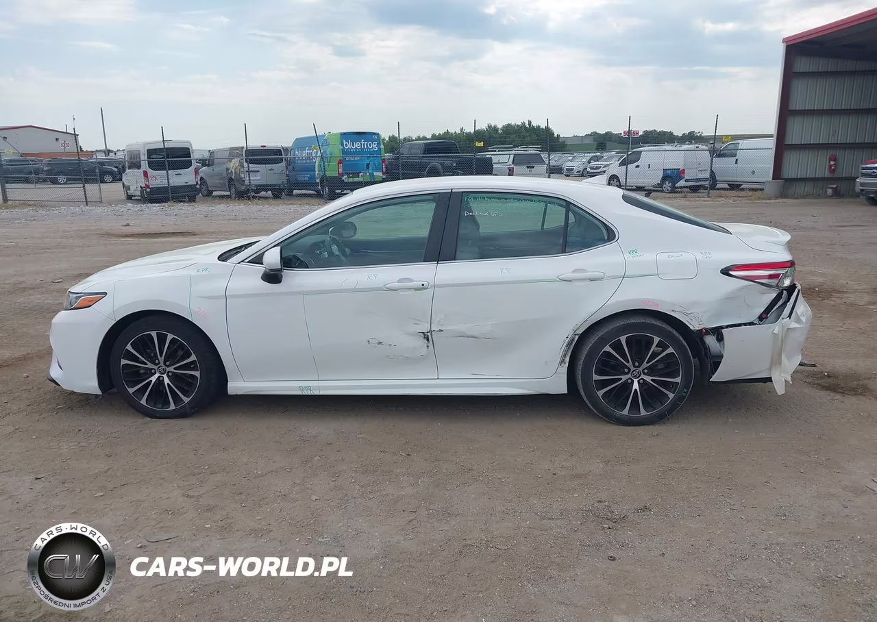 2020 Toyota Camry Se VIN:4T1G11AK1LU904434 - 14