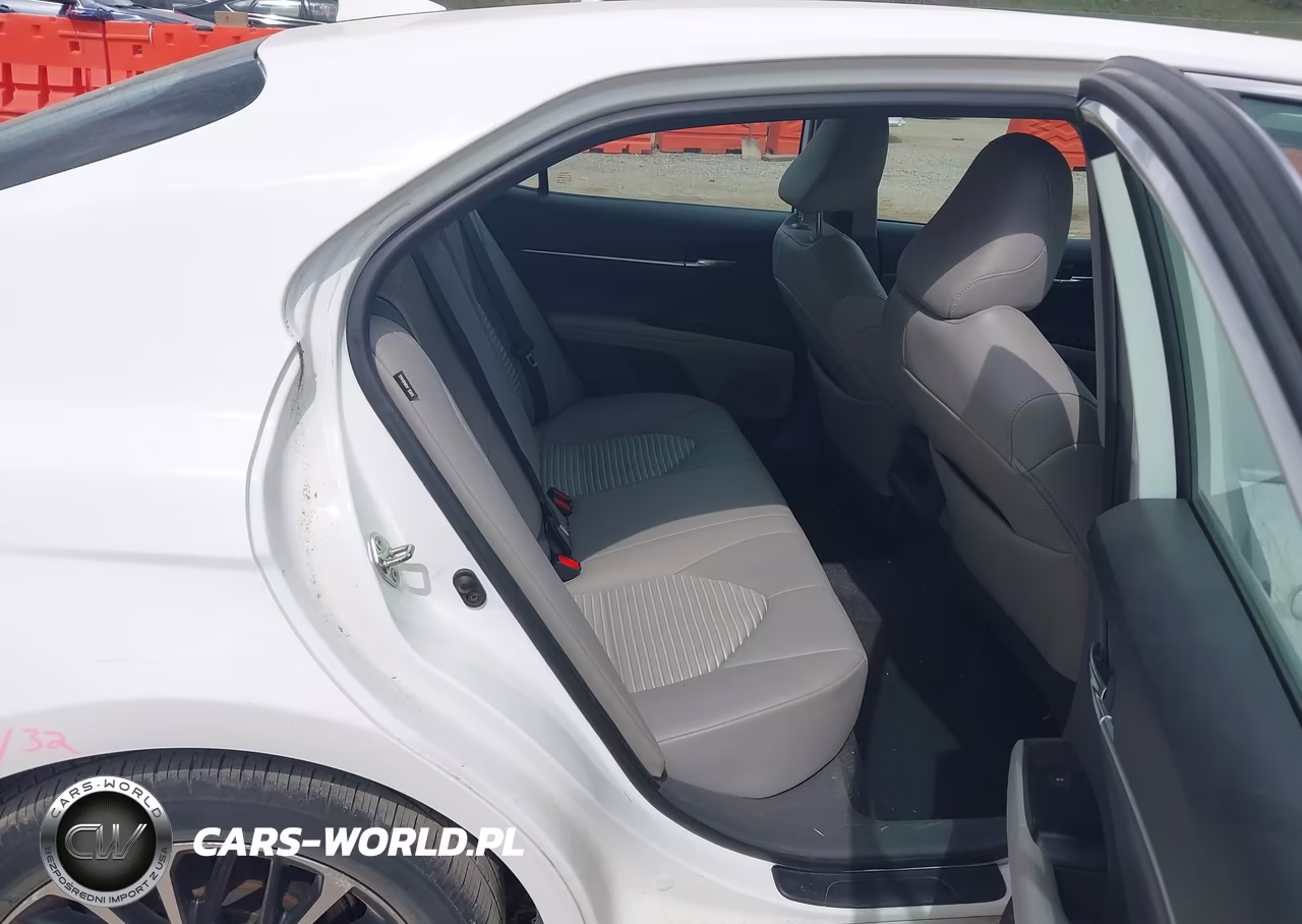 2020 Toyota Camry Se VIN:4T1G11AK1LU904434 - 8