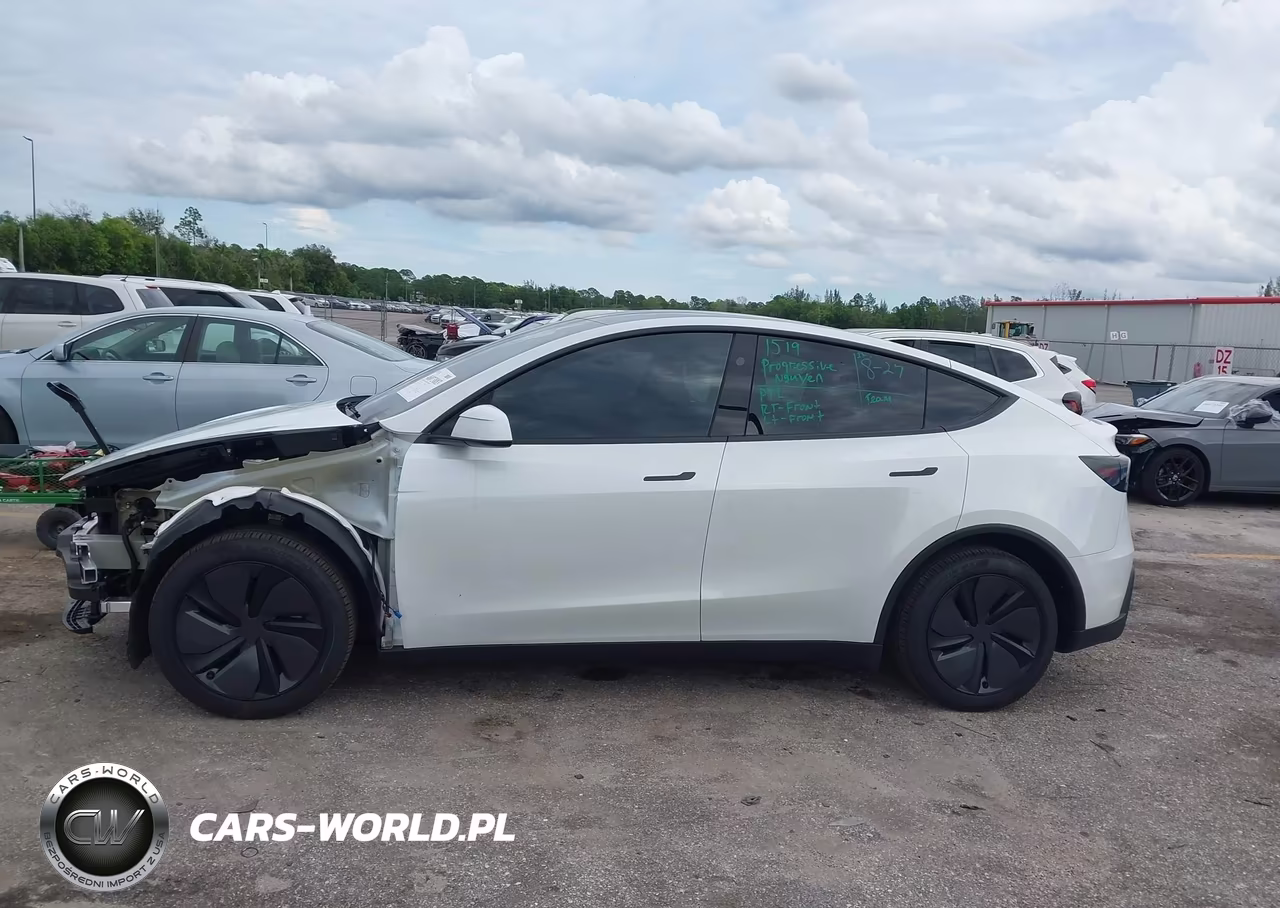 2026 Tesla Model Y Premium Rear-Wheel Drive-Rear-Wheel Drive VIN:7SAYGDED2TA477066 - 14