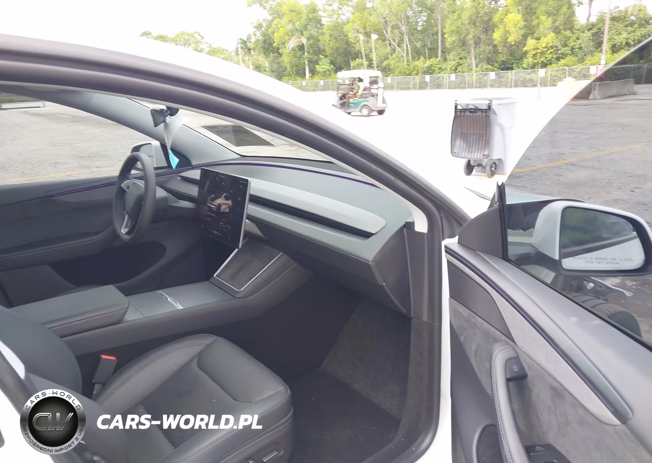 2026 Tesla Model Y Premium Rear-Wheel Drive-Rear-Wheel Drive VIN:7SAYGDED2TA477066 - 5