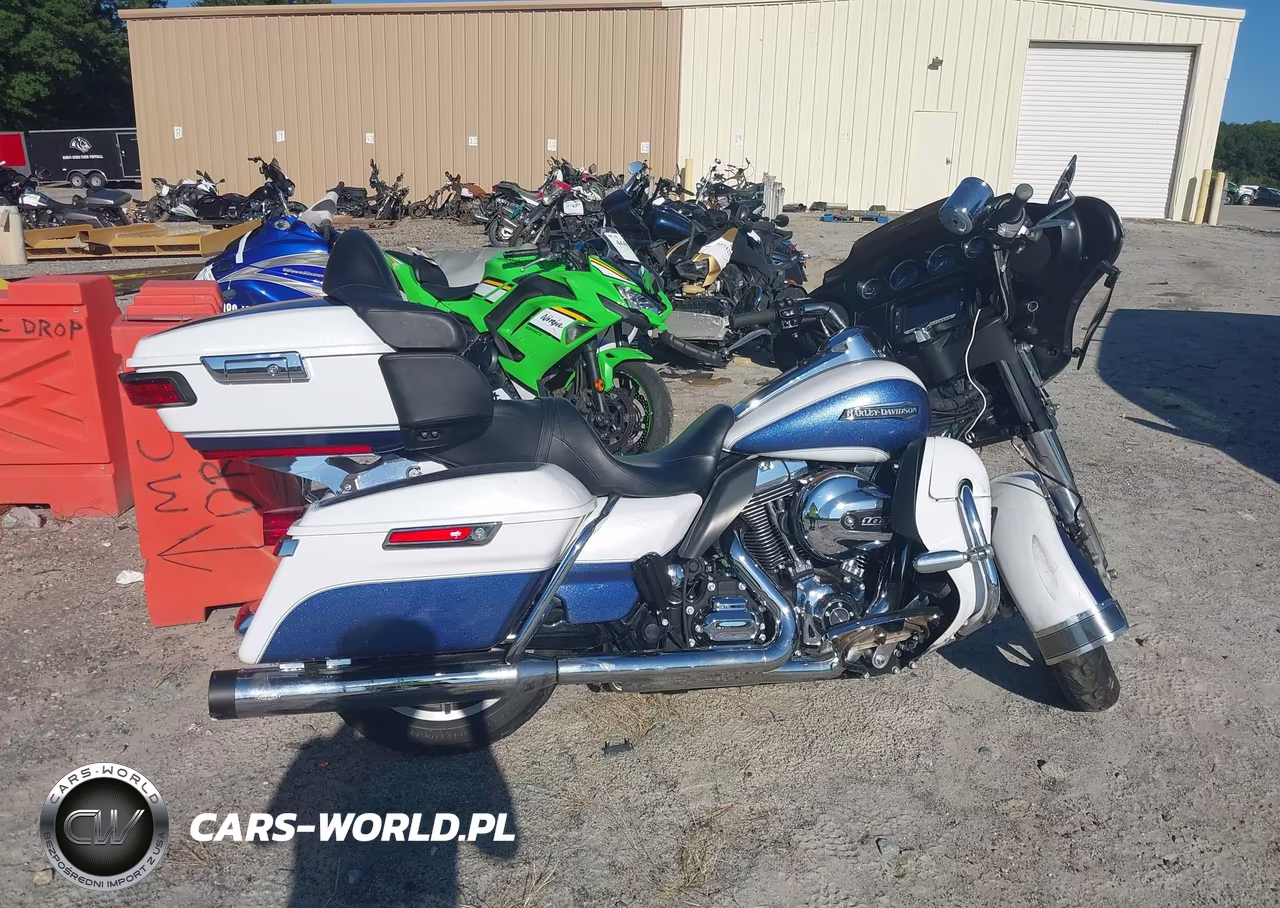 2015 Harley-Davidson Flhtcul Ultra Classic Low VIN:1HD1KDM10FB675562 - 11