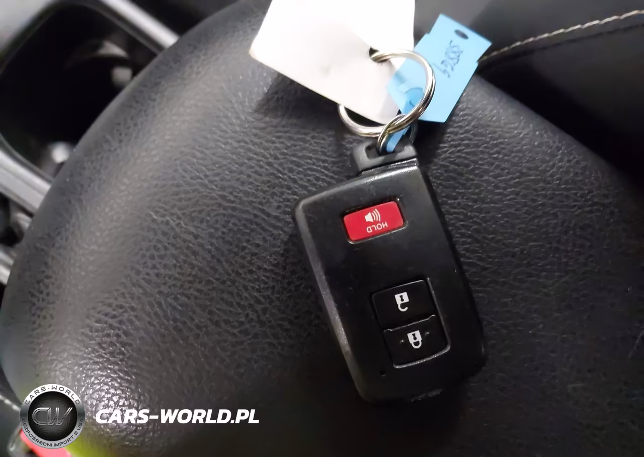 2017 Toyota Rav4 Xle VIN:2T3RFREV2HW681297 - 11