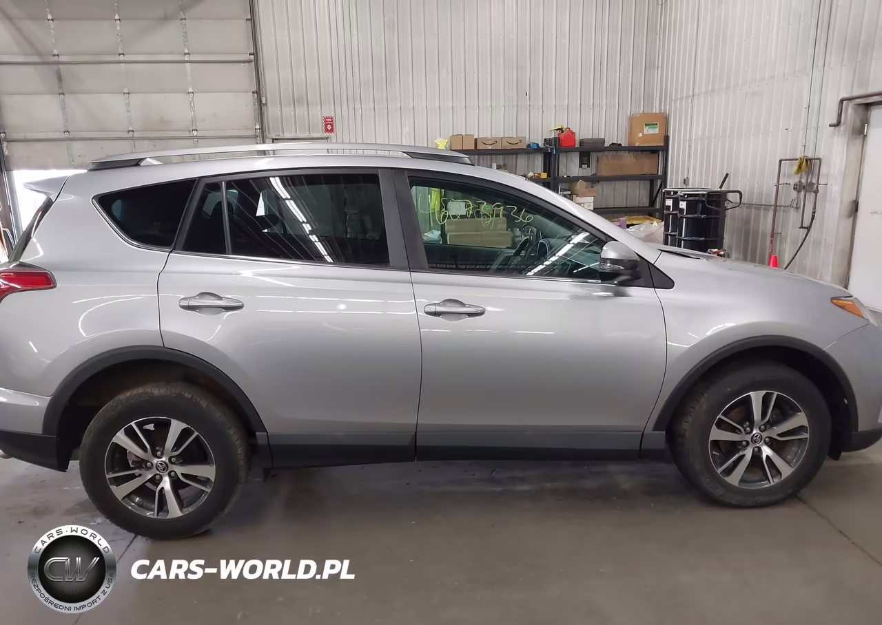 2017 Toyota Rav4 Xle VIN:2T3RFREV2HW681297 - 13