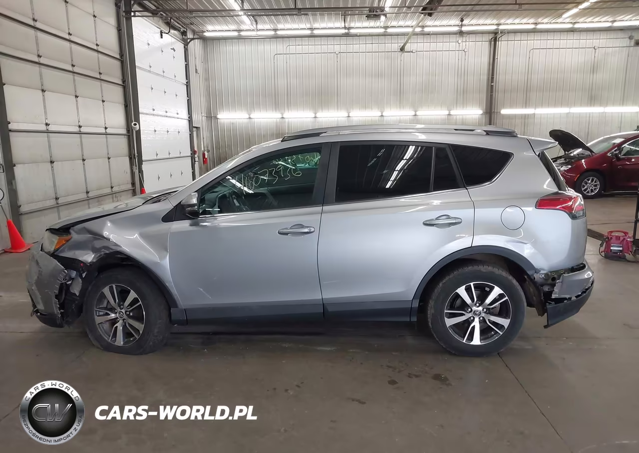 2017 Toyota Rav4 Xle VIN:2T3RFREV2HW681297 - 14