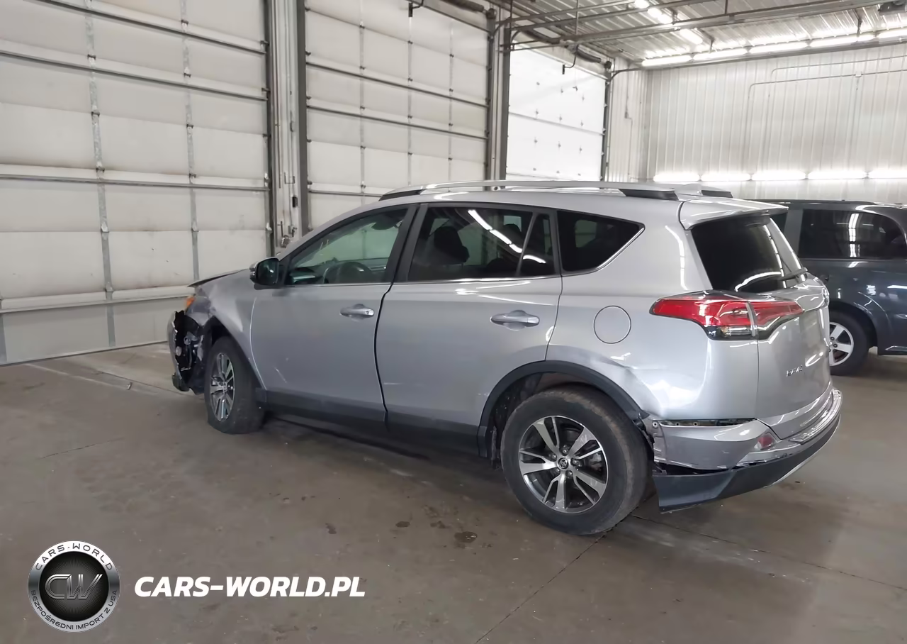 2017 Toyota Rav4 Xle VIN:2T3RFREV2HW681297 - 3