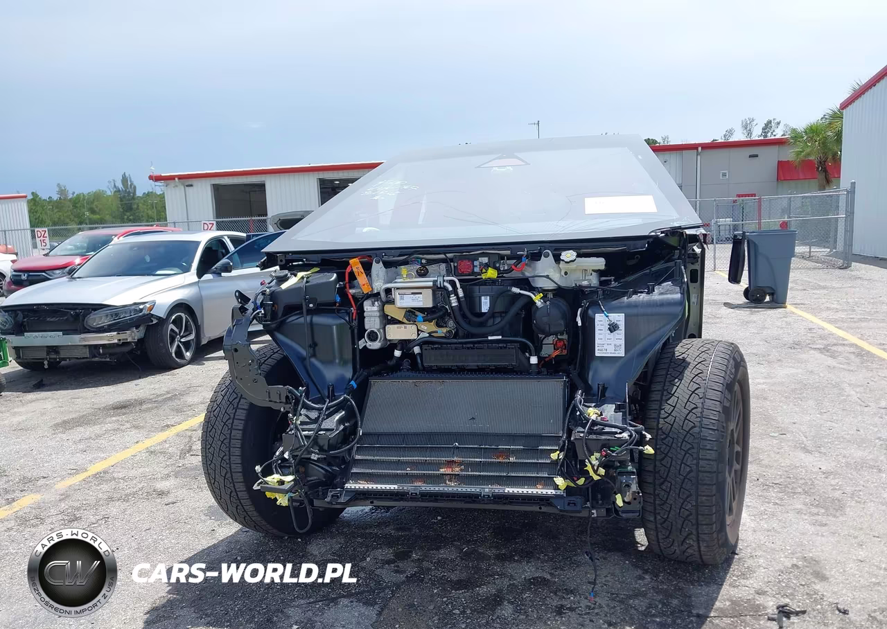 2024 Tesla Cybertruck All-Wheel Drive VIN:7G2CEHED1RA051427 - 11