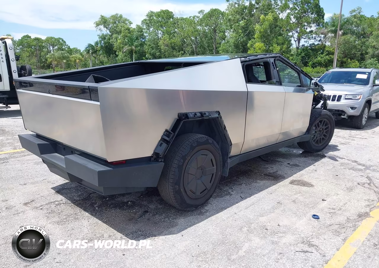 2024 Tesla Cybertruck All-Wheel Drive VIN:7G2CEHED1RA051427 - 4
