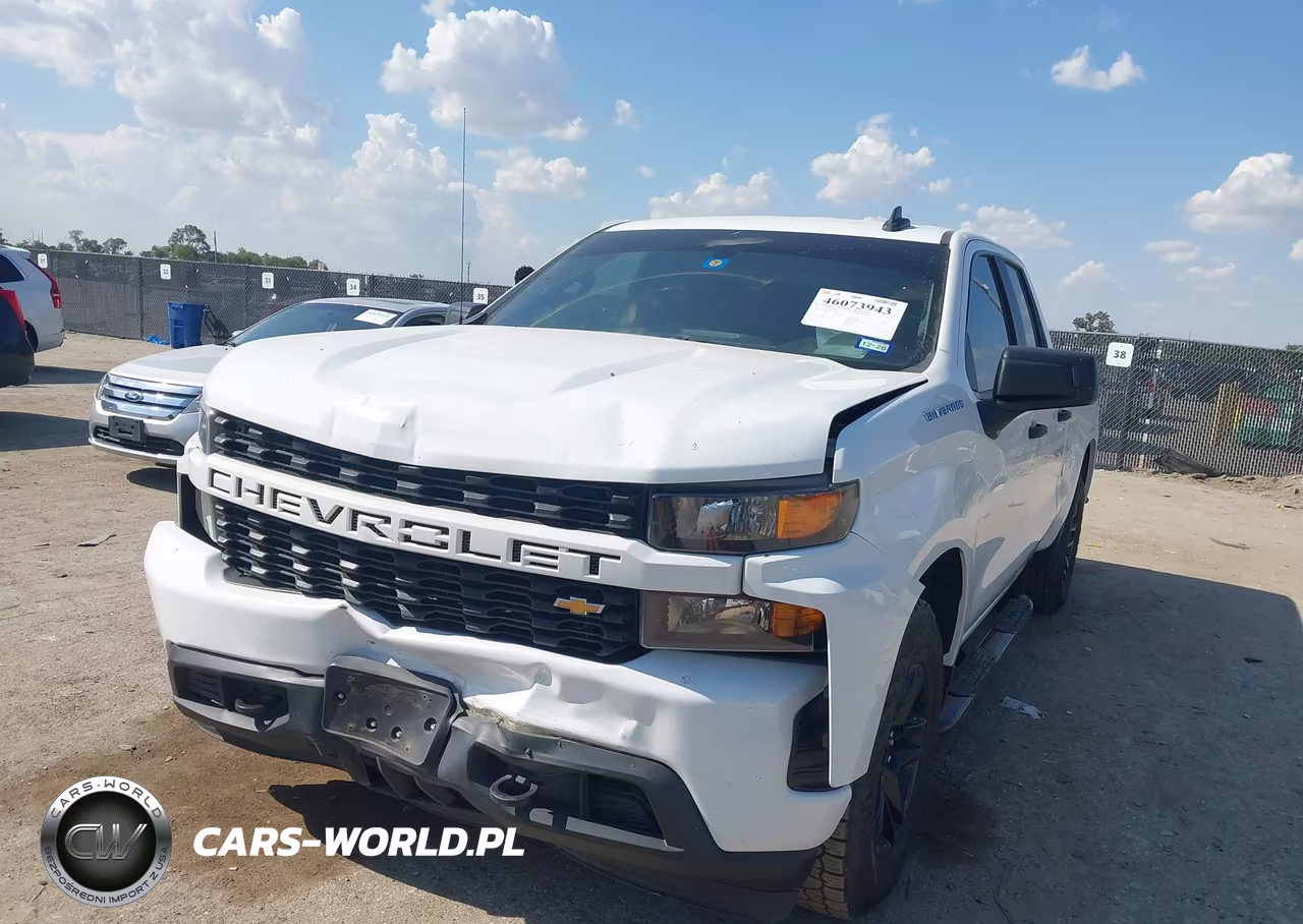 2020 Chevrolet Silverado 1500 2Wd Standard Bed Custom VIN:1GCRWBEK5LZ203803 - 2