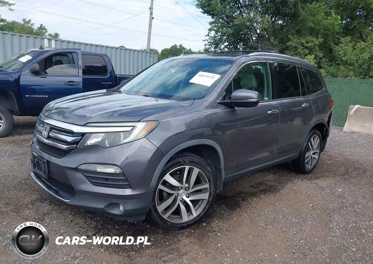 2018 Honda Pilot Touring VIN:5FNYF6H93JB026781 - 2