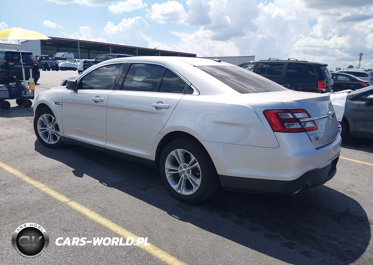 2018 Ford Taurus Se VIN:1FAHP2D84JG110929 - 3