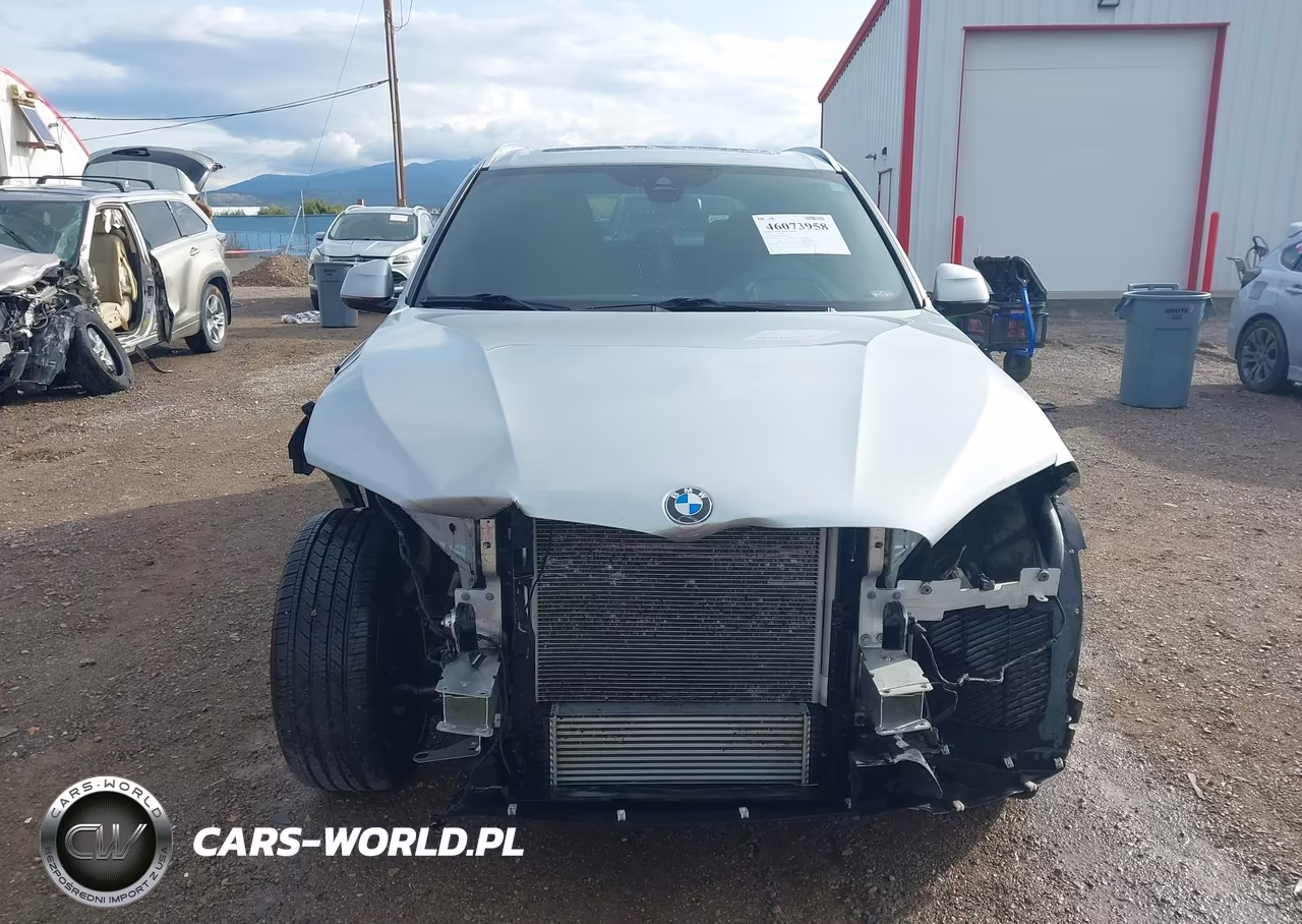 2017 BMW X5 xDrive35I VIN:5UXKR0C38H0V76269 - 13