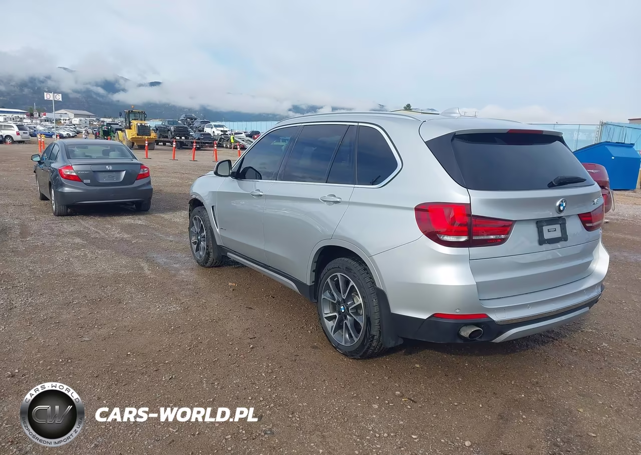 2017 BMW X5 xDrive35I VIN:5UXKR0C38H0V76269 - 3