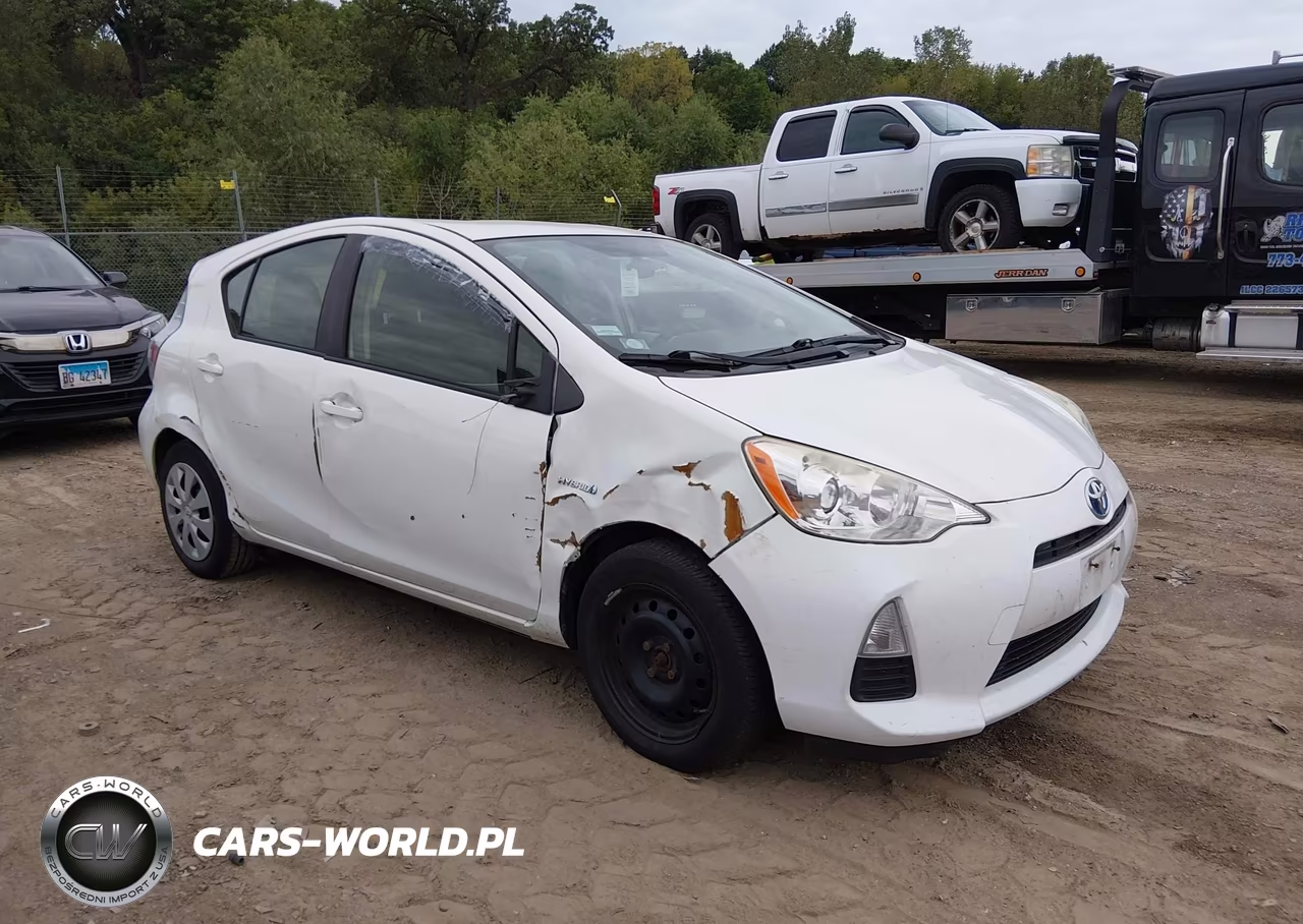 2014 Toyota Prius C Two – zdjęcie 1 z 16