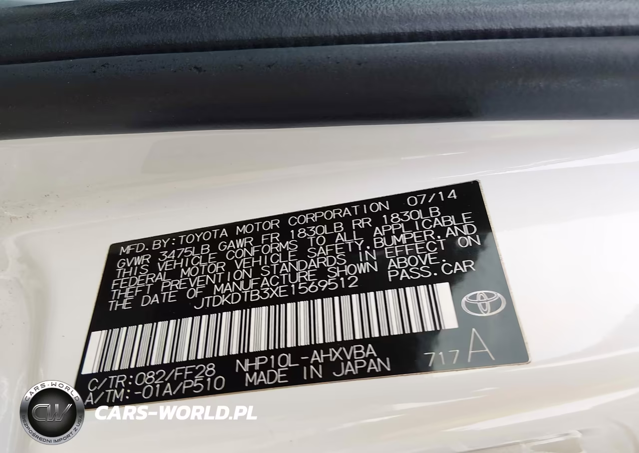 2014 Toyota Prius C Two VIN:JTDKDTB3XE1569512 - 9