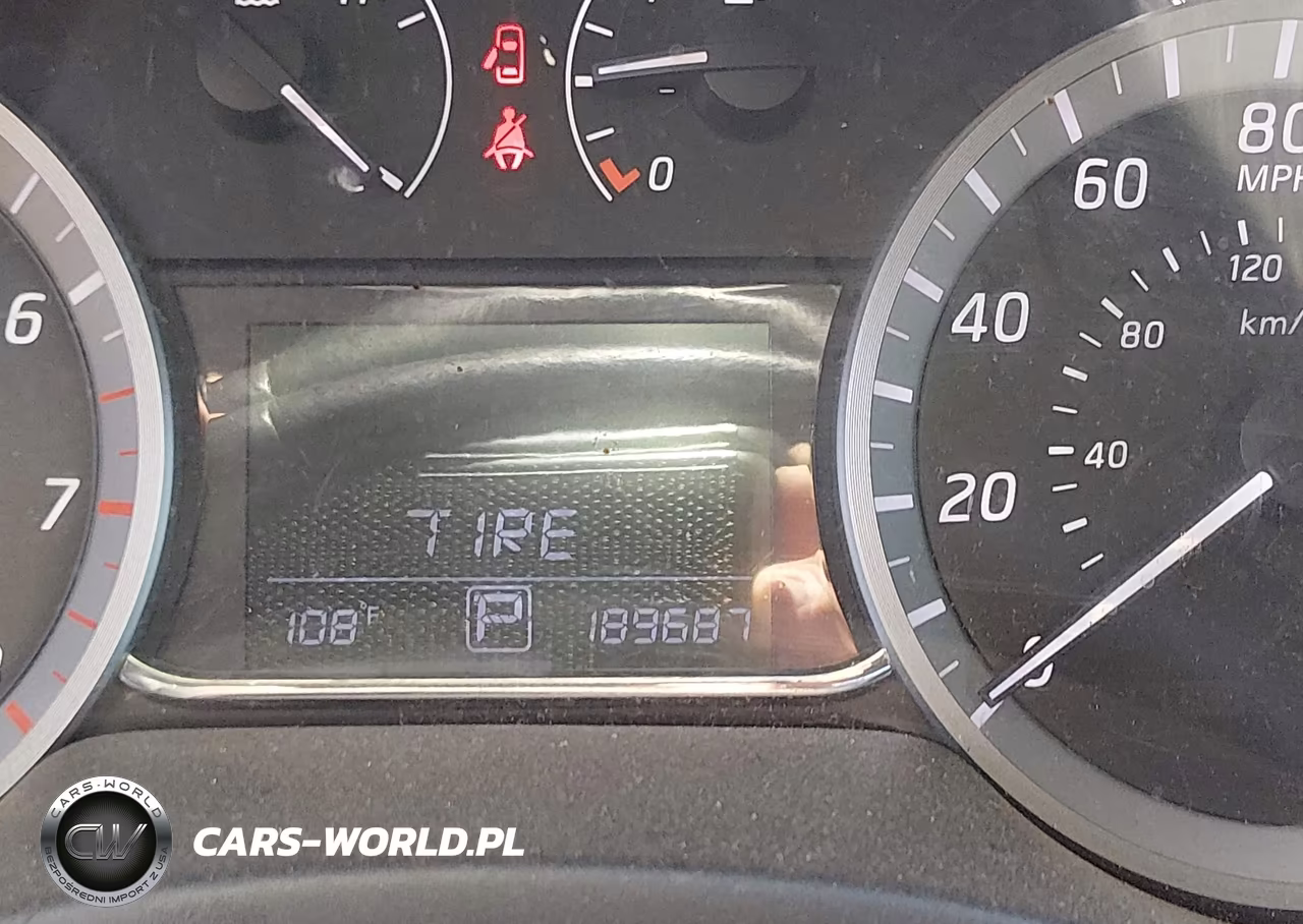2015 Nissan Sentra Sv VIN:3N1AB7AP8FY235329 - 7