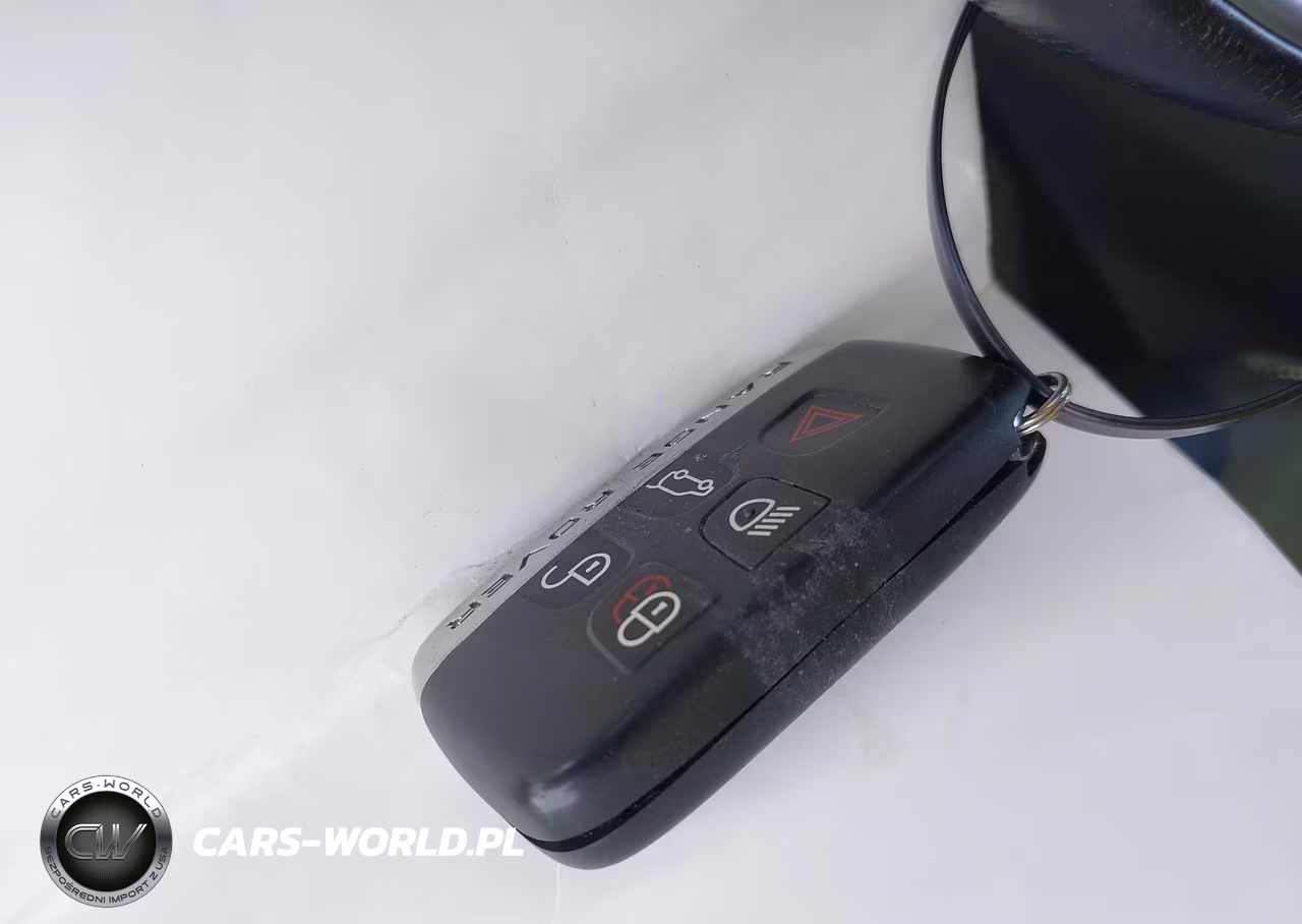 2020 Land Rover Range Rover Velar P250 R-Dynamic S VIN:SALYK2EX8LA267487 - 11